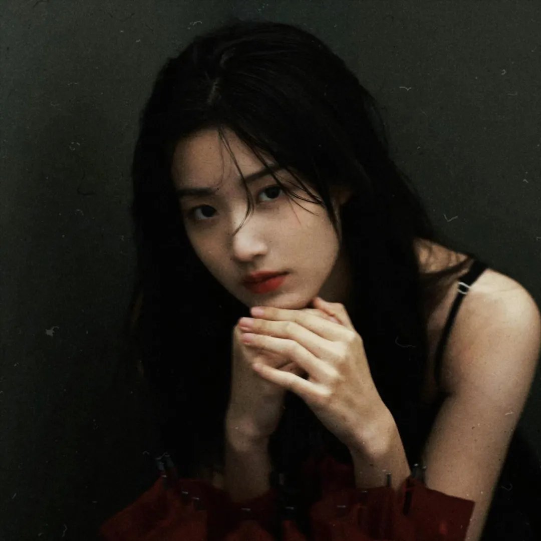 家有蛇仙美貌妻